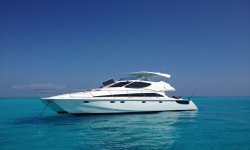 Luxury-Yacht-at-Mnemba-Island.JPG